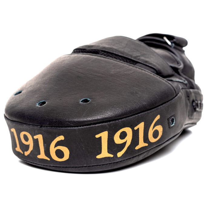 1916 fight gear classic pads
